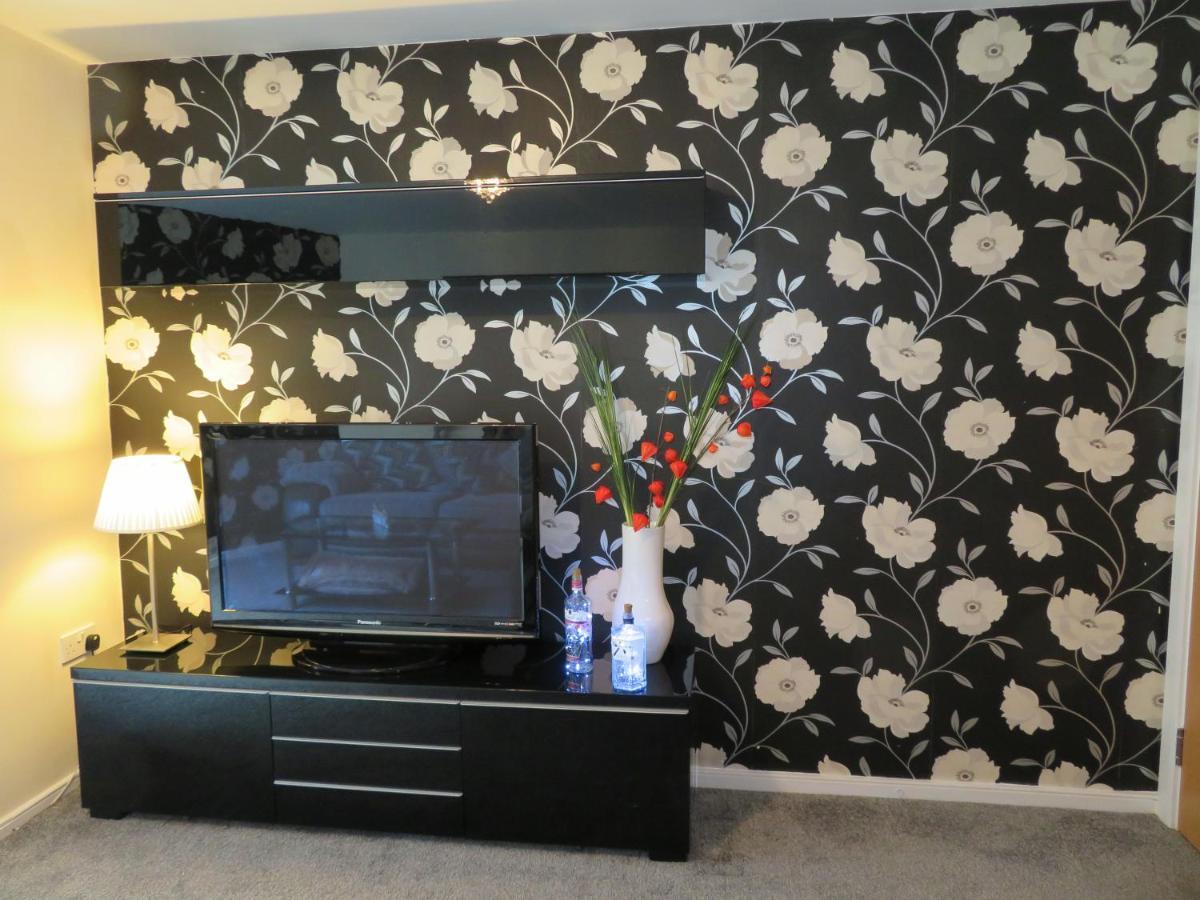 Home From Home With Fantastic Views Runcorn Extérieur photo
